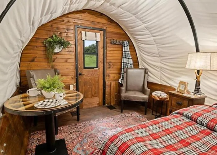 Holiday home Grand Canyon Covered Wagon For Family-friendly Glamping In Meadview, Arizona